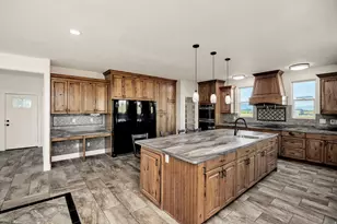 7223 N Estancia Ln, Smithfield, UT 84335 - Photo 12