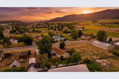 350 E Center St, Fairview, UT 84629 - Photo 4