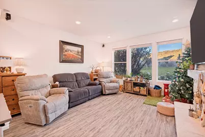 693 S Grant Ln, North Salt Lake, UT 84054 - Photo 4