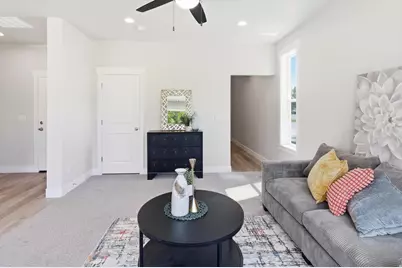 167 E 400 S #2, Smithfield, UT 84335 - Photo 8