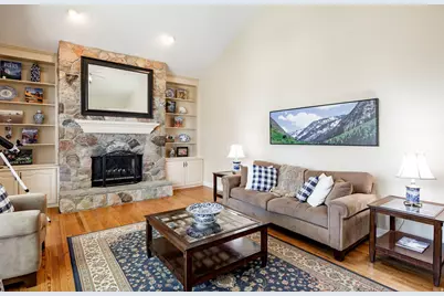 3329 E Tall Pine Ln S, Cottonwood Heights, UT 84121 - Photo 26