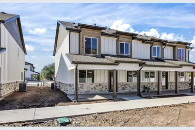 319 N Liberty Cove Dr #25, Ogden, UT 84404 - Photo 2