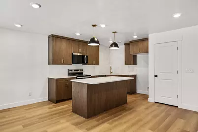 319 N Liberty Cove Dr #25, Ogden, UT 84404 - Photo 8