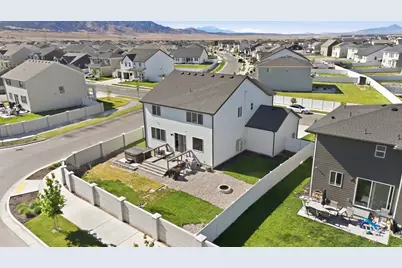 1637 E Bison Dr N #A201, Eagle Mountain, UT 84005 - Photo 28