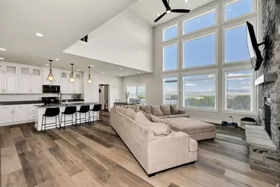 615 N 750 E, Hyde Park, UT 84318 - Photo 8