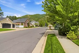 2808 E 3025 N, Layton, UT 84040 - Photo 18