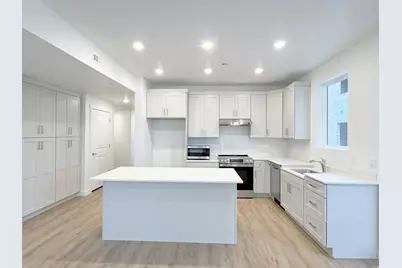 5263 W Reventon Rd S #404, South Jordan, UT 84009 - Photo 4