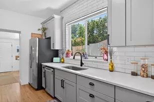 541 S 900 W, Salt Lake City, UT 84104 - Photo 16