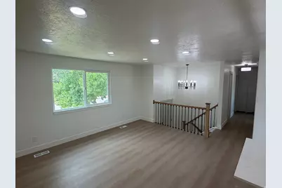 2236 S 300 W, Clearfield, UT 84015 - Photo 4