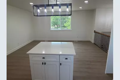 2236 S 300 W, Clearfield, UT 84015 - Photo 8