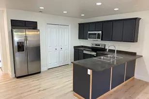 587 S 910 W, Pleasant Grove, UT 84062 - Photo 2