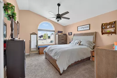 1228 N 2725 W, Layton, UT 84041 - Photo 16