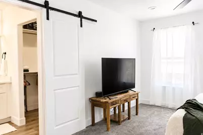 686 N 275 W #7, La Verkin, UT 84745 - Photo 8