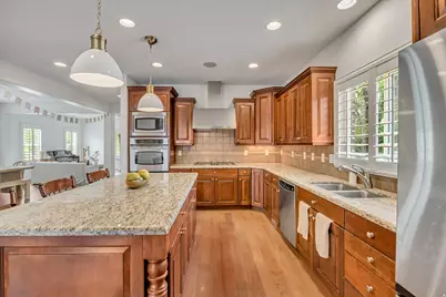 4872 W Wexford Way, South Jordan, UT 84009 - Photo 4