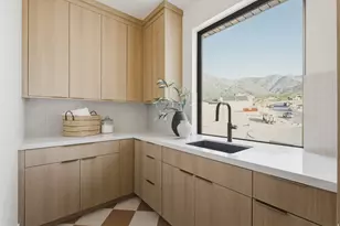 923 N Emery Ln, Elk Ridge, UT 84651 - Photo 46