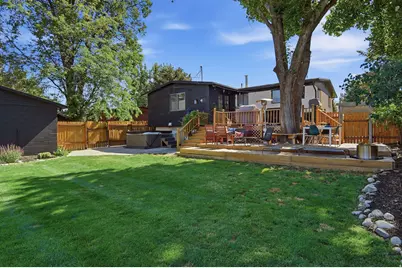 6744 S 1560 E, Cottonwood Heights, UT 84121 - Photo 4