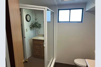 1932 W 4975 S, Roy, UT 84067 - Photo 16