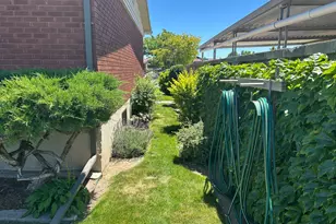 1932 W 4975 S, Roy, UT 84067 - Photo 28