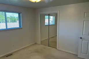 1932 W 4975 S, Roy, UT 84067 - Photo 18