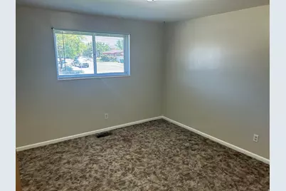1932 W 4975 S, Roy, UT 84067 - Photo 22