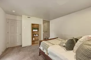 215 S 1050 W, Provo, UT 84601 - Photo 18