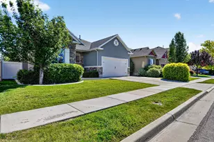 2335 W Field Stone Way S, Layton, UT 84041 - Photo 2