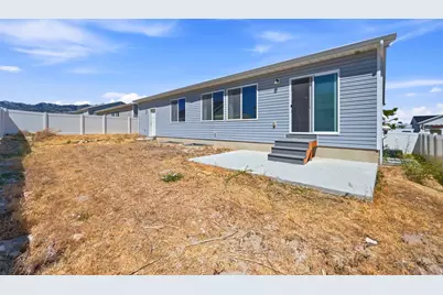 1121 W Honeycomb Dr, Grantsville, UT 84029 - Photo 30