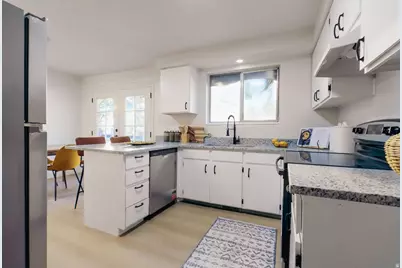 5363 S Ridgecrest Dr W, Taylorsville, UT 84129 - Photo 8