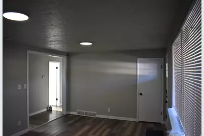 4656 S 2200 W, Taylorsville, UT 84129 - Photo 12