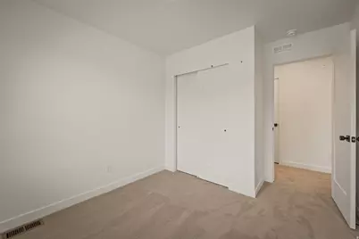 4082 S Sandridge Dr #6, Roy, UT 84067 - Photo 2