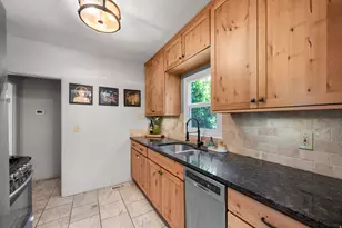 1753 S Windsor St E, Salt Lake City, UT 84105 - Photo 8