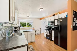 5981 S Starlite Dr W, Murray, UT 84107 - Photo 10