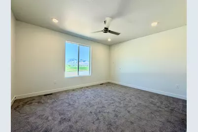 3194 N 2825 W, Plain City, UT 84404 - Photo 16