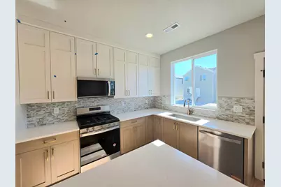 2951 N Devon Dr #246, Plain City, UT 84404 - Photo 4