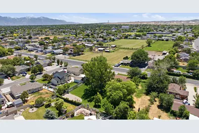 7454 W 3100 S, Magna, UT 84044 - Photo 32