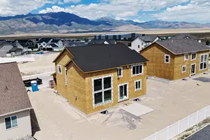5428 N Honey Suckle Way, Eagle Mountain, UT 84005 - Photo 2