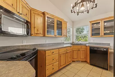 2091 W 2060 S, Syracuse, UT 84075 - Photo 12