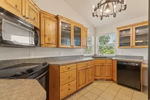 2091 W 2060 S, Syracuse, UT 84075 - Photo 12