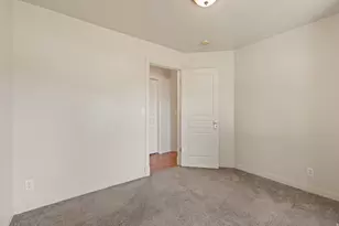 2091 W 2060 S, Syracuse, UT 84075 - Photo 16