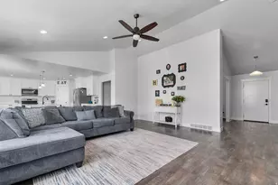 1367 W Fort Rock Dr, Saratoga Springs, UT 84045 - Photo 8
