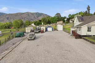 30 N 300 E, Hyrum, UT 84319 - Photo 32