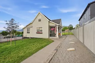 30 N 300 E, Hyrum, UT 84319 - Photo 2