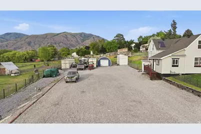 30 N 300 E, Hyrum, UT 84319 - Photo 32