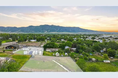30 N 300 E, Hyrum, UT 84319 - Photo 38