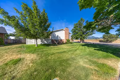 4491 S 1600 W, Roy, UT 84067 - Photo 36