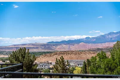 2095 S Franklin Dr, Washington, UT 84780 - Photo 42
