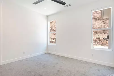 2095 S Franklin Dr, Washington, UT 84780 - Photo 30