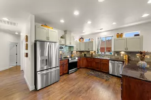 140 N Tuacahn Dr N, Ivins, UT 84738 - Photo 6