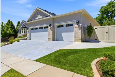 5575 S 1350 E, South Ogden, UT 84403 - Photo 4