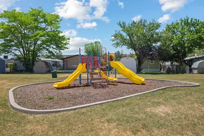 11259 S Crescent Park Cir #172, Sandy, UT 84070 - Photo 22